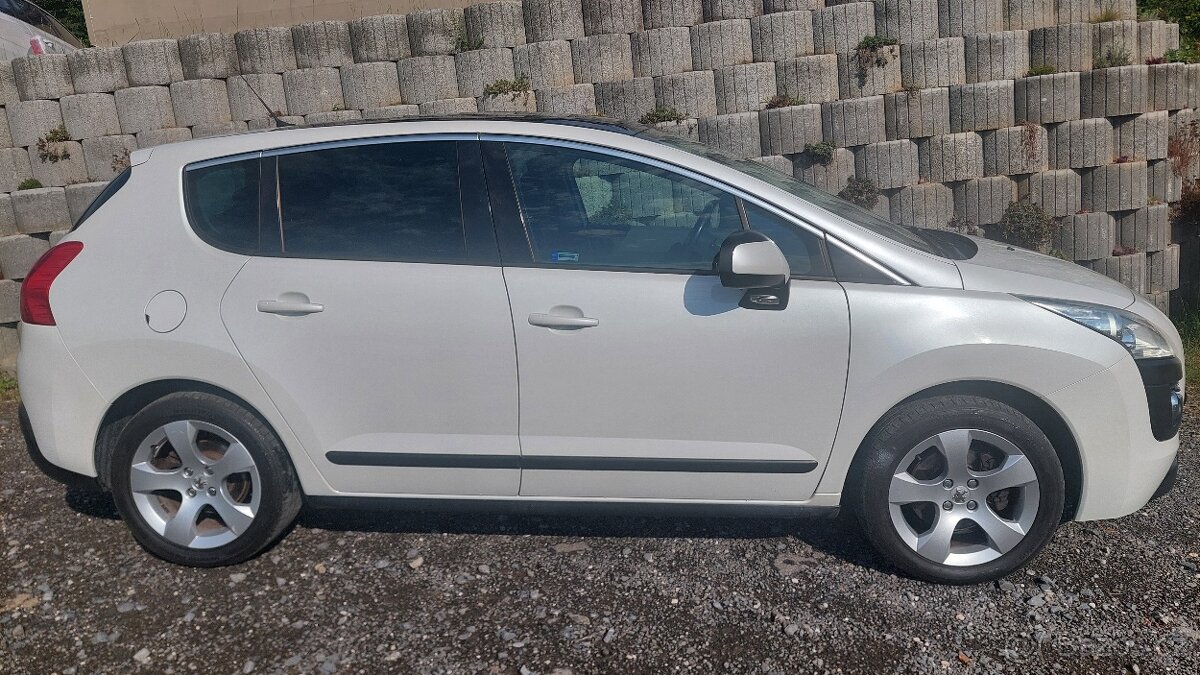 Peugeot 3008 benzín 1,6 16V rok 2011 plná výbava