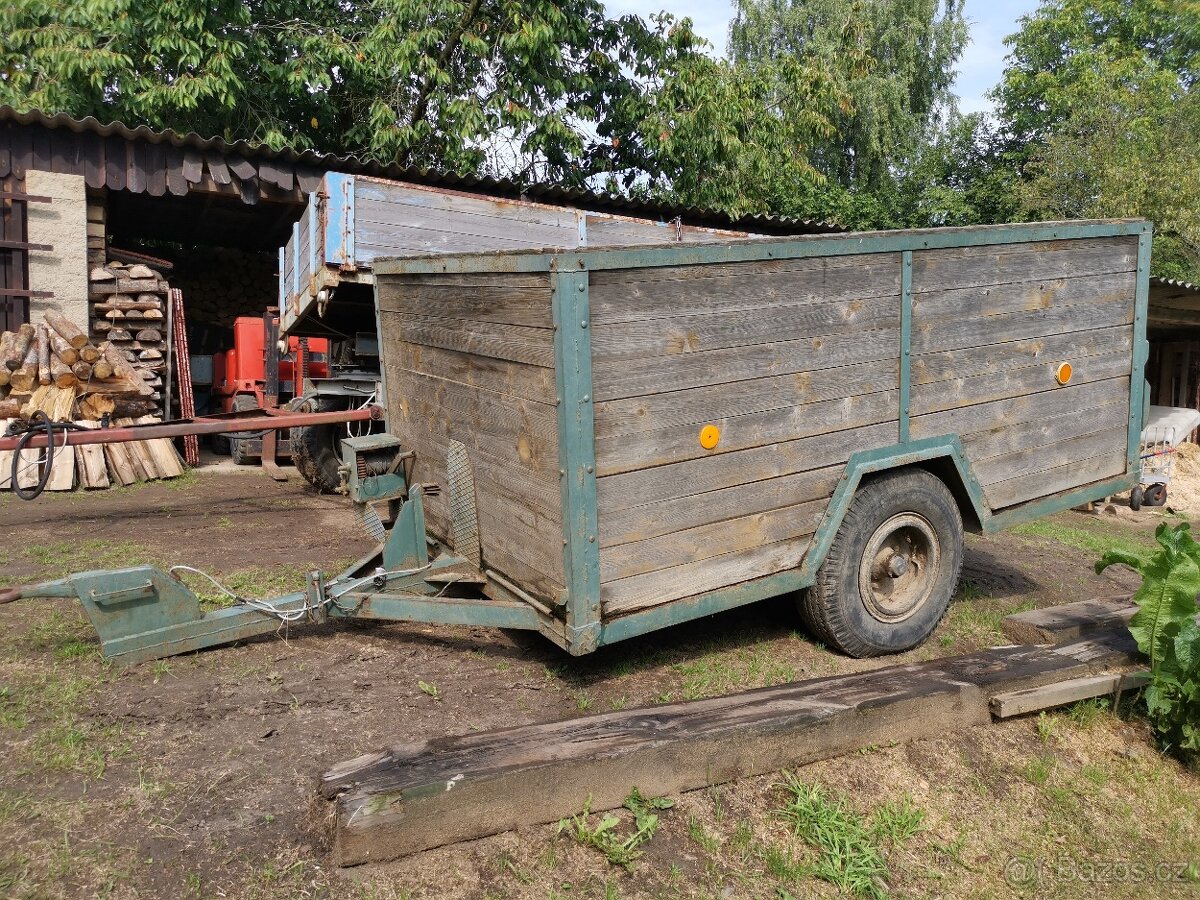 Kára za traktor s SPZ