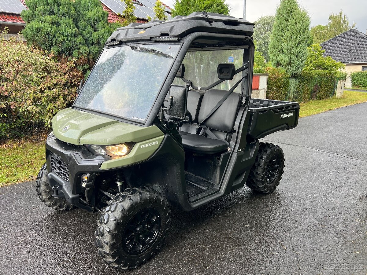 UTV can-am,900 km,12/2023,CZ TP