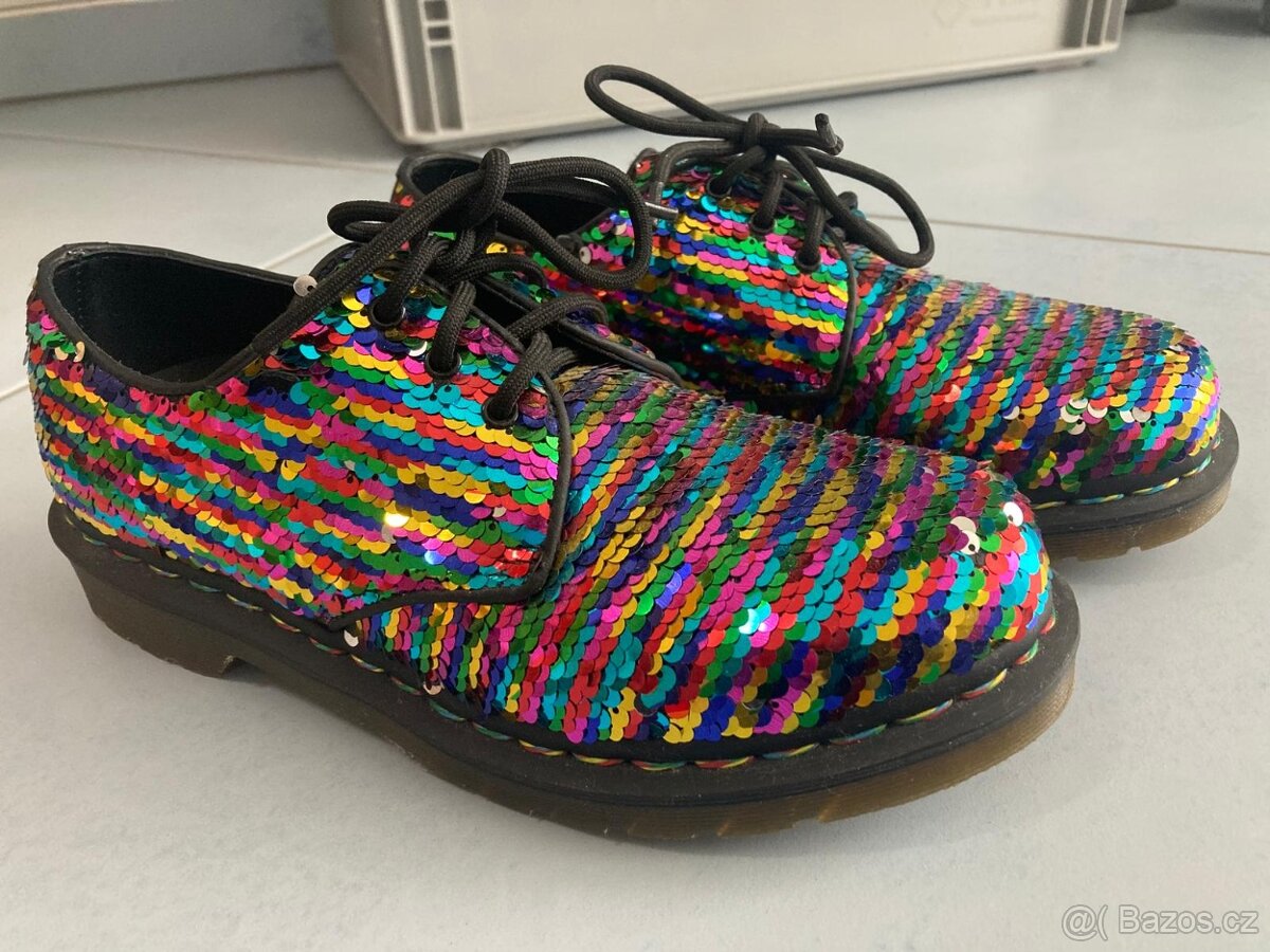 Dr. Martens vel. UK6/EU39 nové