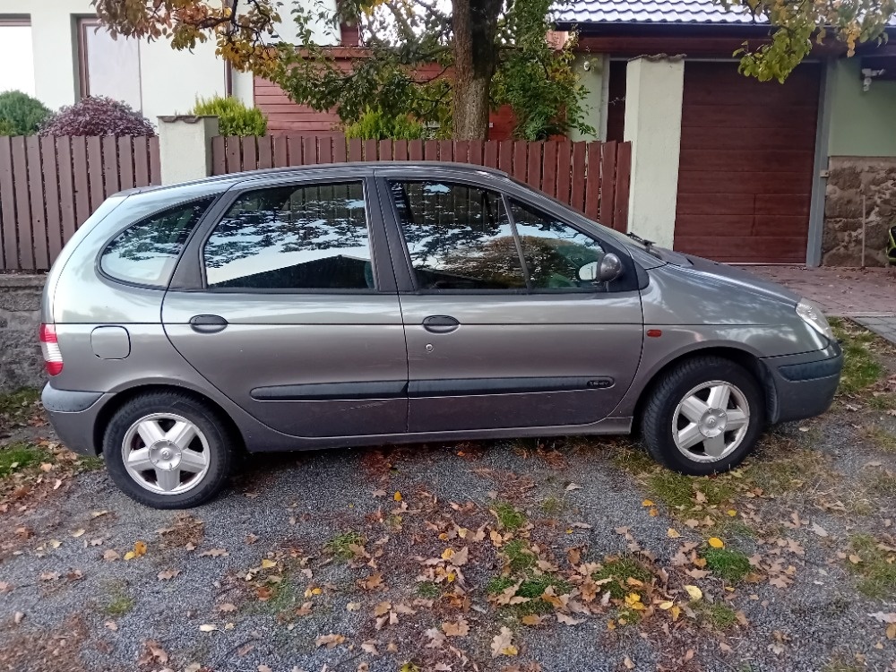 Renault Megane Scénic