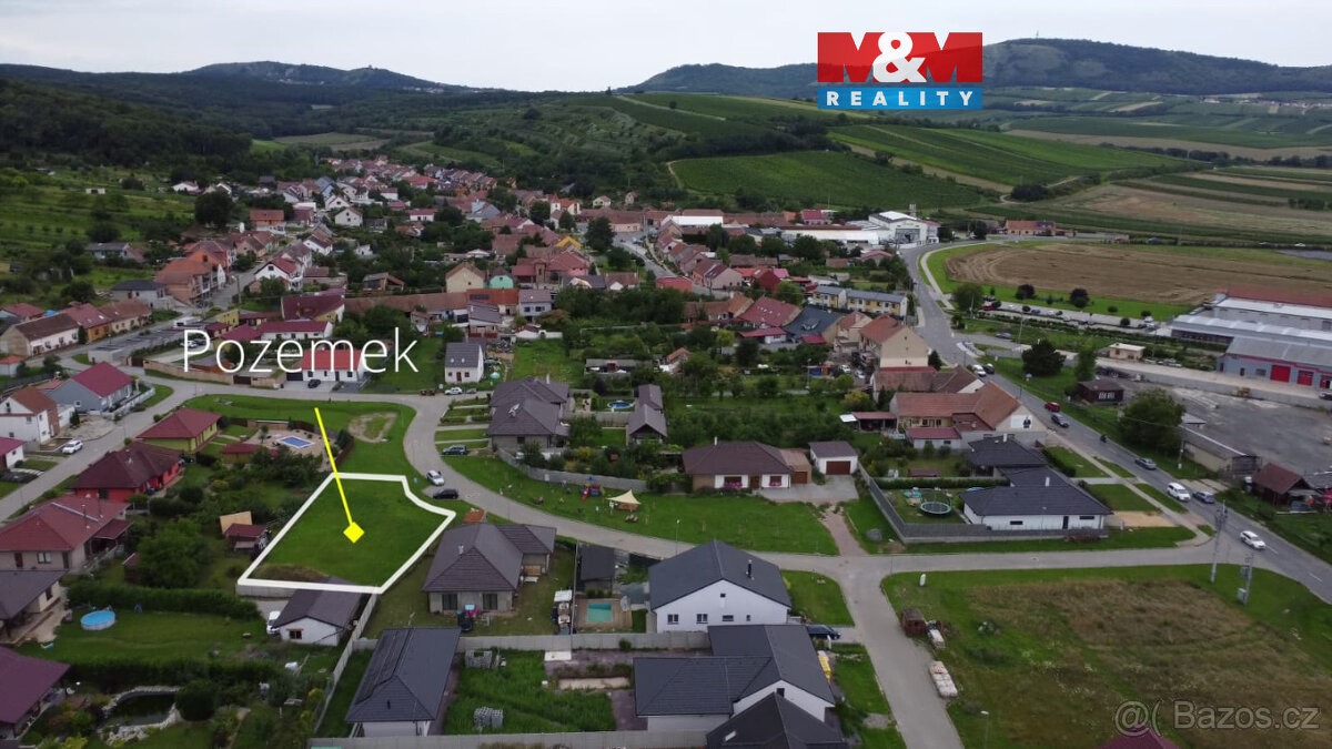 Prodej pozemku k bydlení, 952 m², Milovice