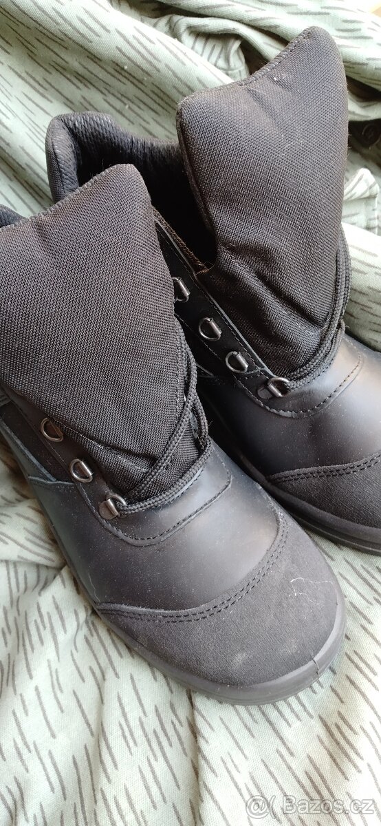 Nové policejní retro boty nenošené vel 41