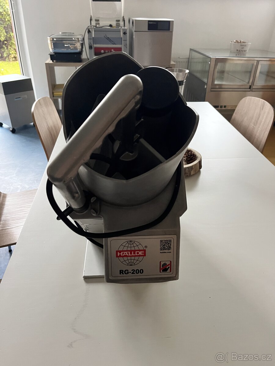 Krouhač zeleniny HALLDE RG-200 / 400V 50Hz, celokovový stroj