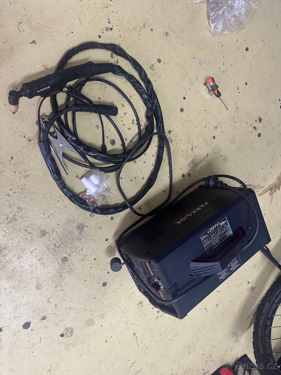 PARKSIDE PERFORMANCE PLAZMOVÁ ŘEZAČKA S KOMPRESOREM PPSK 40