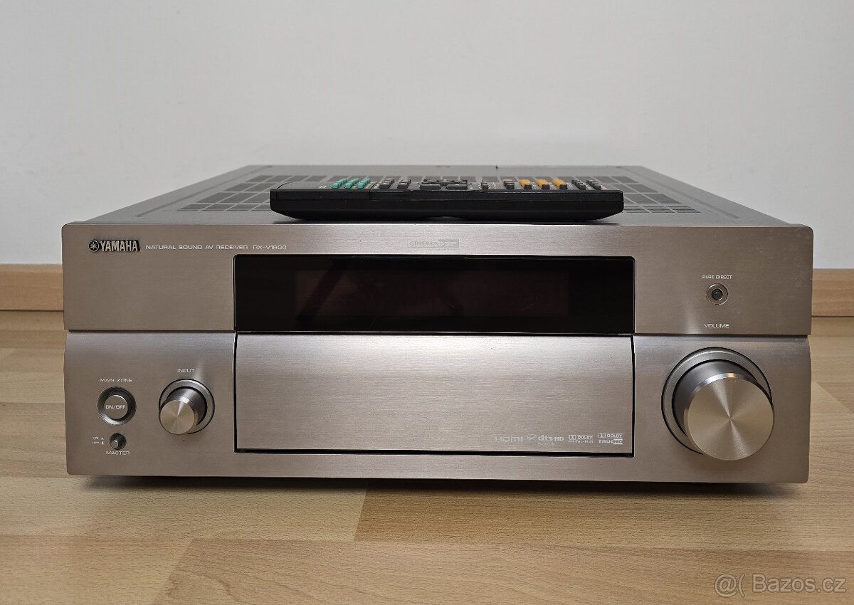 Yamaha RX-V1800 / HDMI THX Phono optika