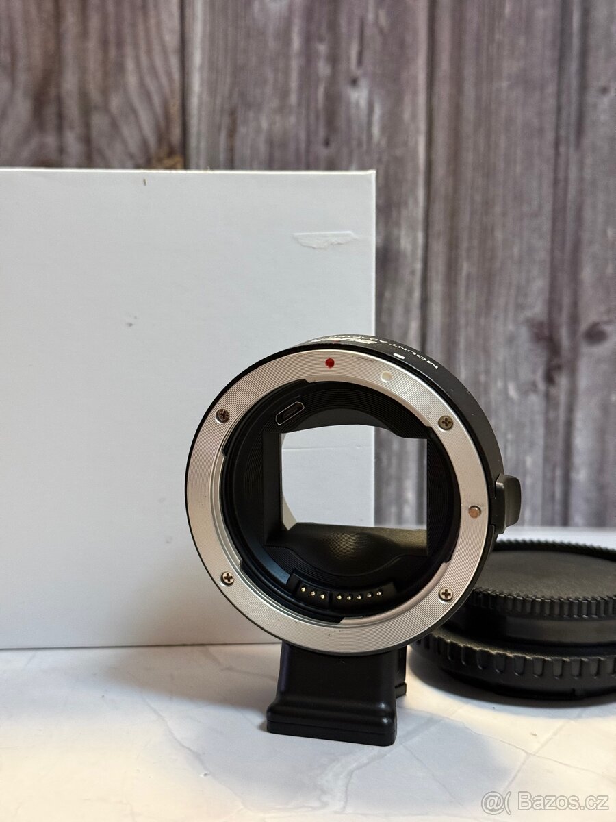 Adapter objektivu Canon EF na tělo Sony E