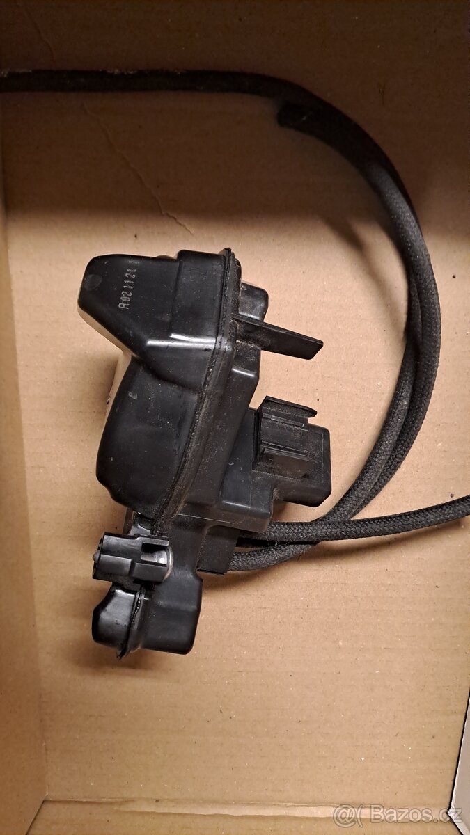 Podtlakový zásobník pro BMW, MINI, číslo dílu 11 65 8581292