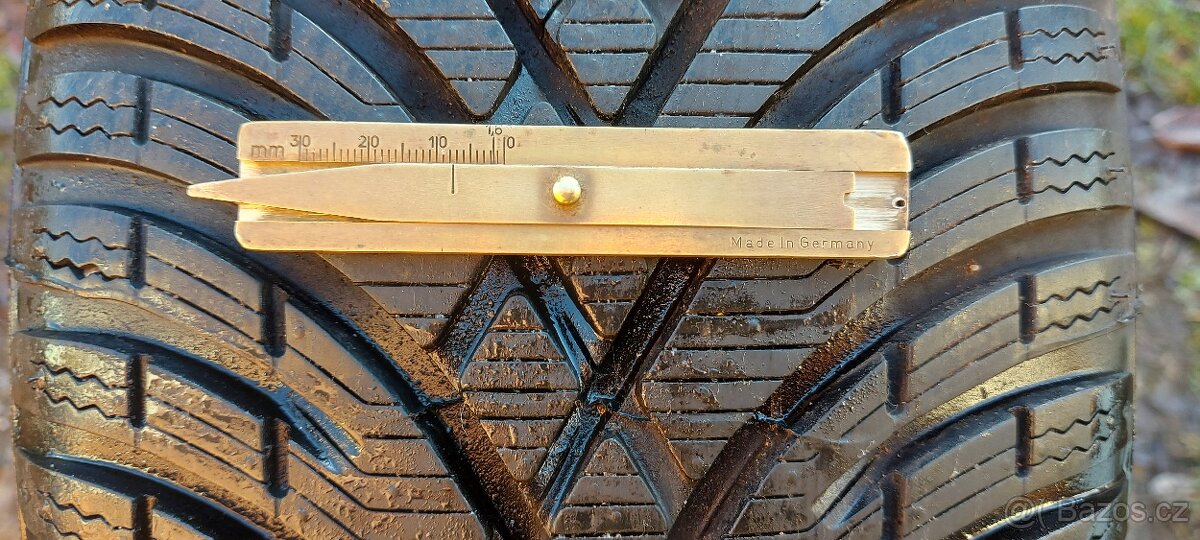 Zimní pneu 225/55R17 BF Goodrich (17)