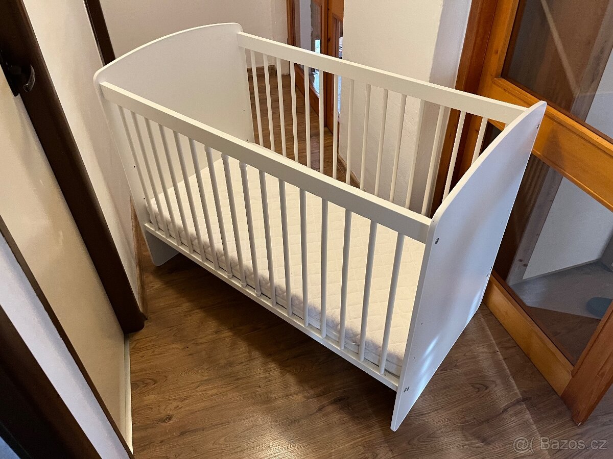 Dětská postýlka