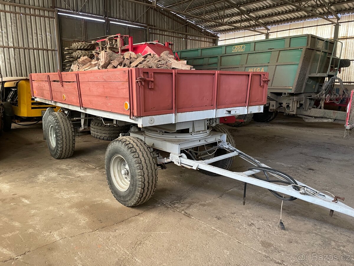 Traktorový sklápěcí přívěs 9t