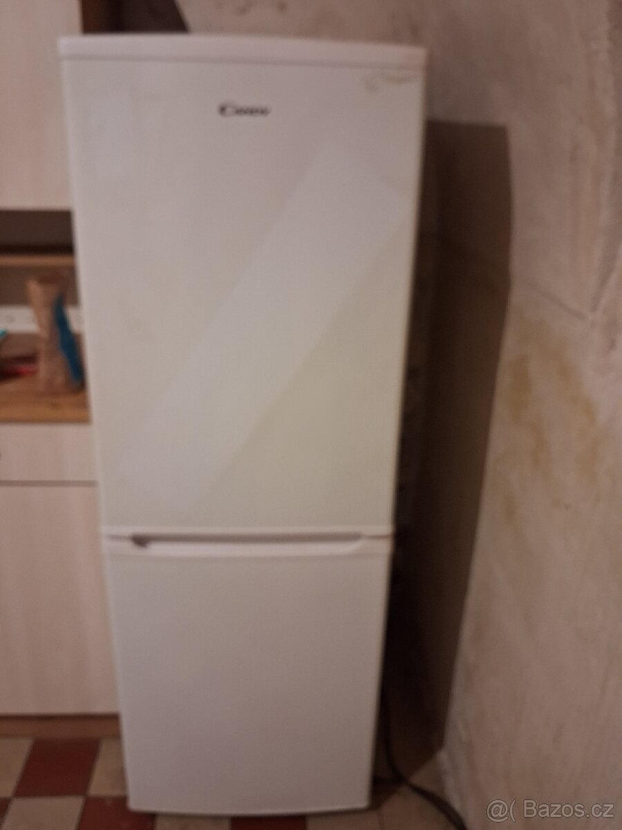 Prodám ledničku s mrazákem