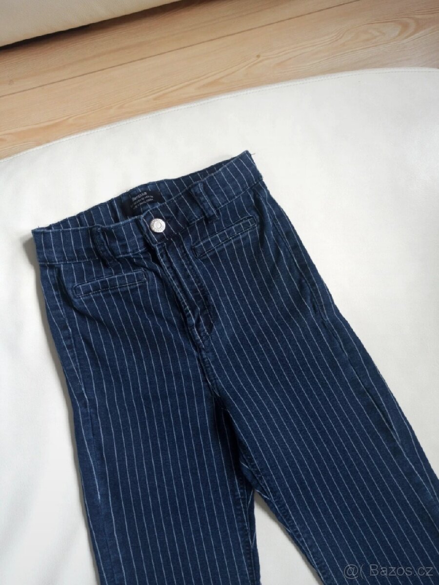pruhované džíny