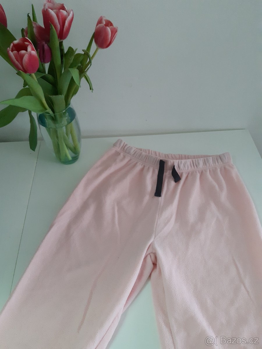 měkké růžové pyžamové kalhoty tepláky