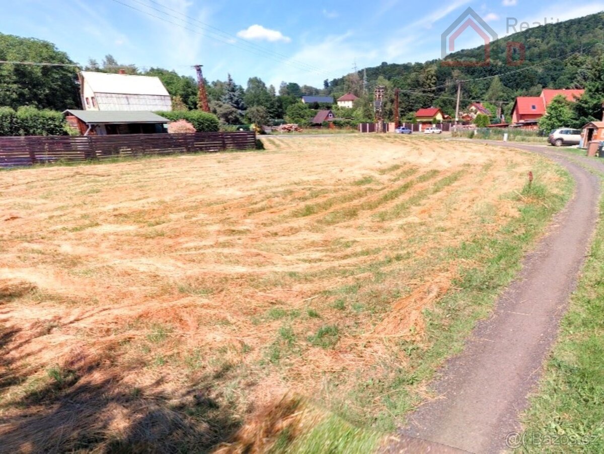 Prodej stavebního pozemku 2163 m2, Noviny pod Ralskem