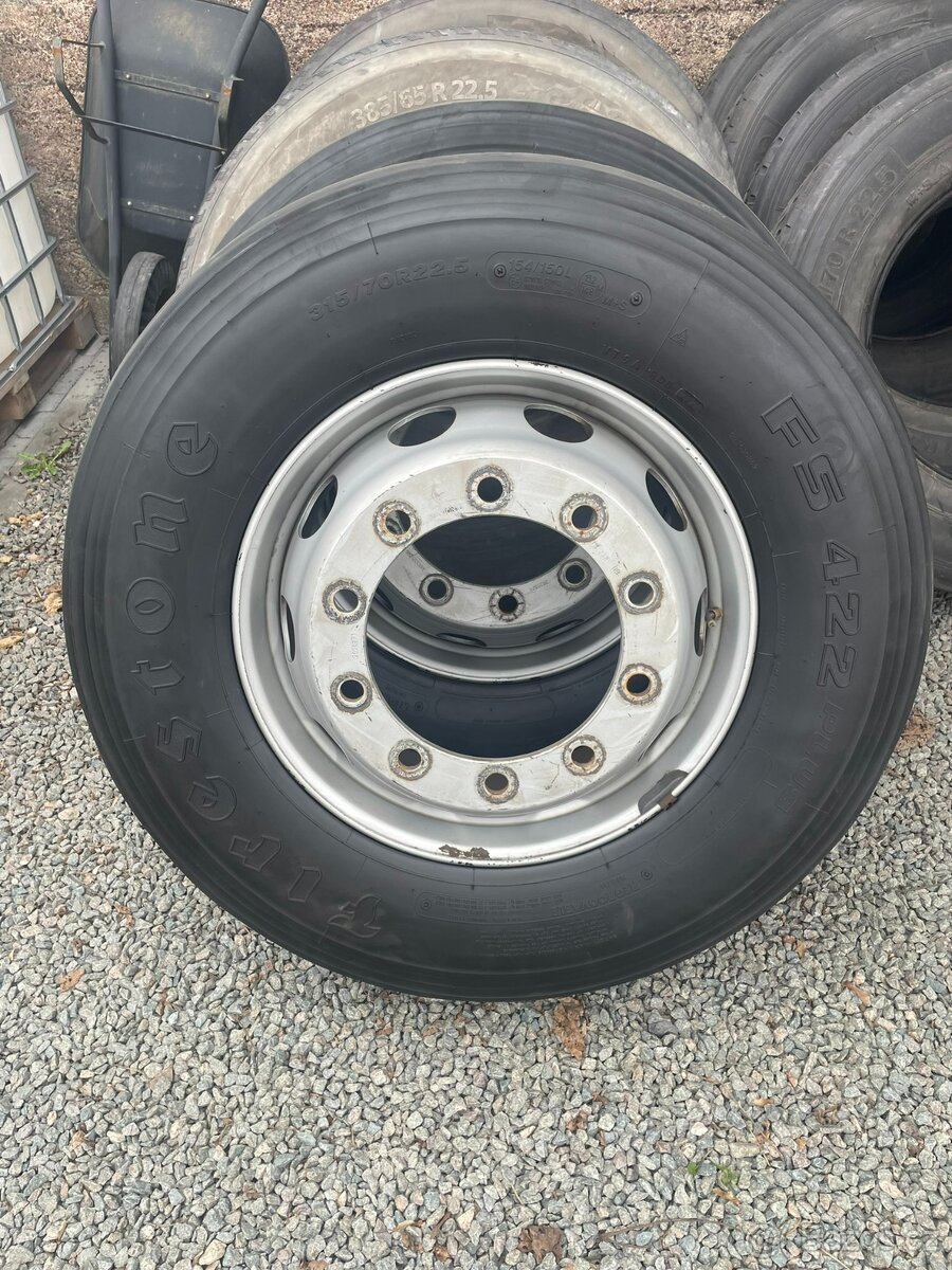 2ks - 315/70 R22,5 Firestone FS422 s diskem