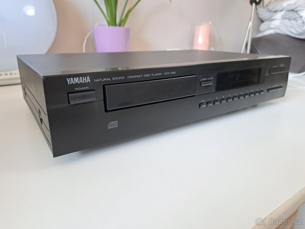CD Player YAMAHA CDX 390