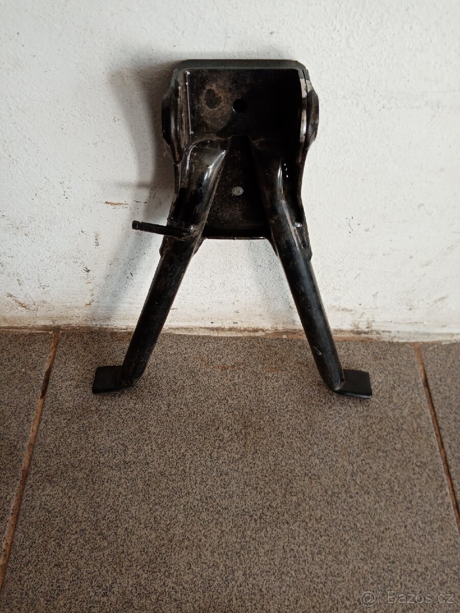 Stojánek na babetu
