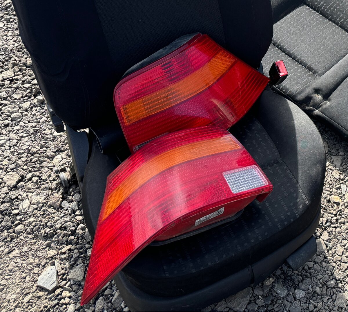 Zadní světla na VW Golf 4