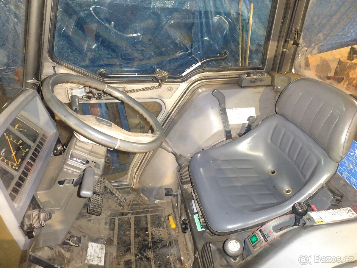 Malotraktor iseki tk 25 s kabinou