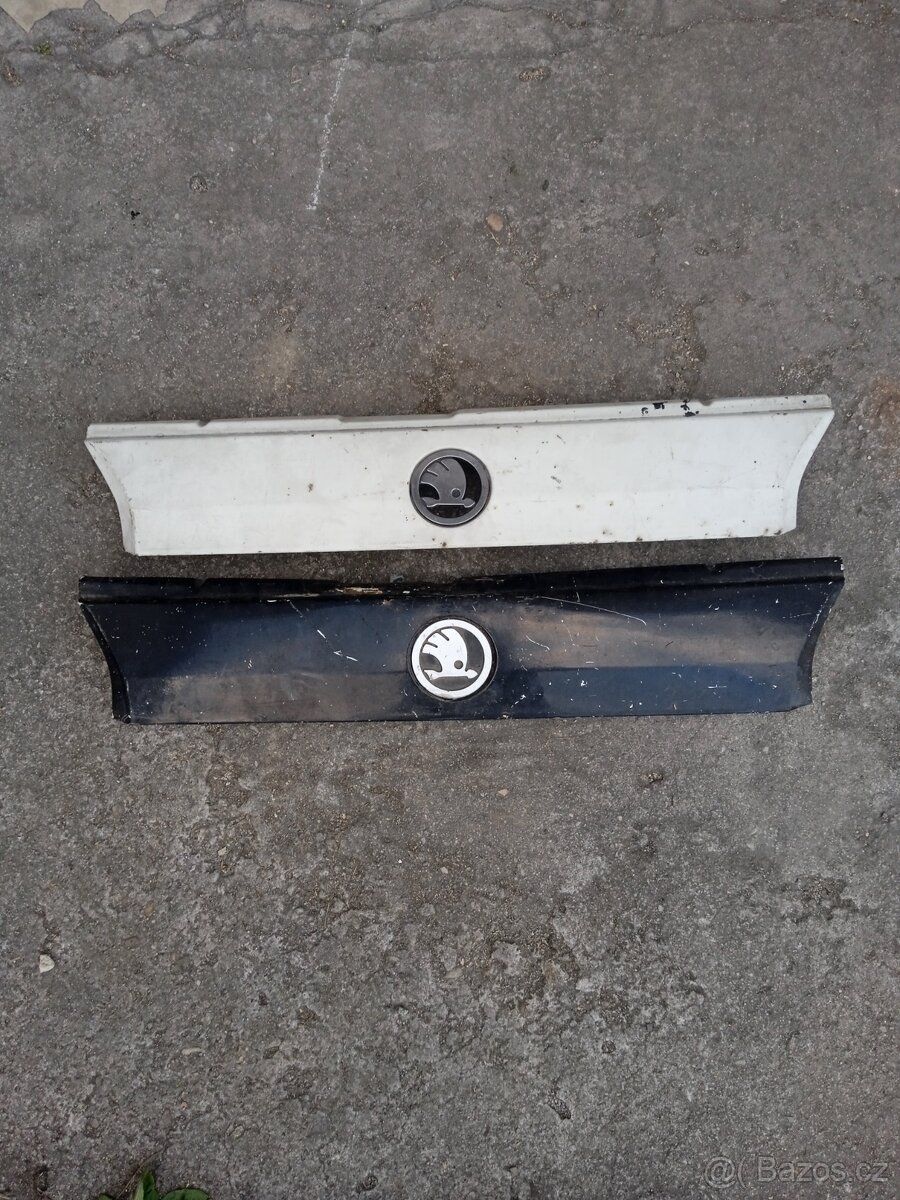 2x maska Škoda favorit
