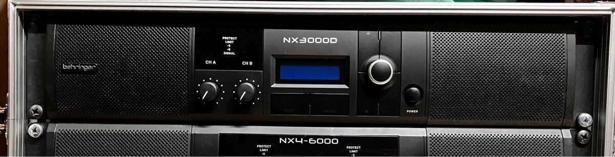 Zesilovač Behringer NX3000D