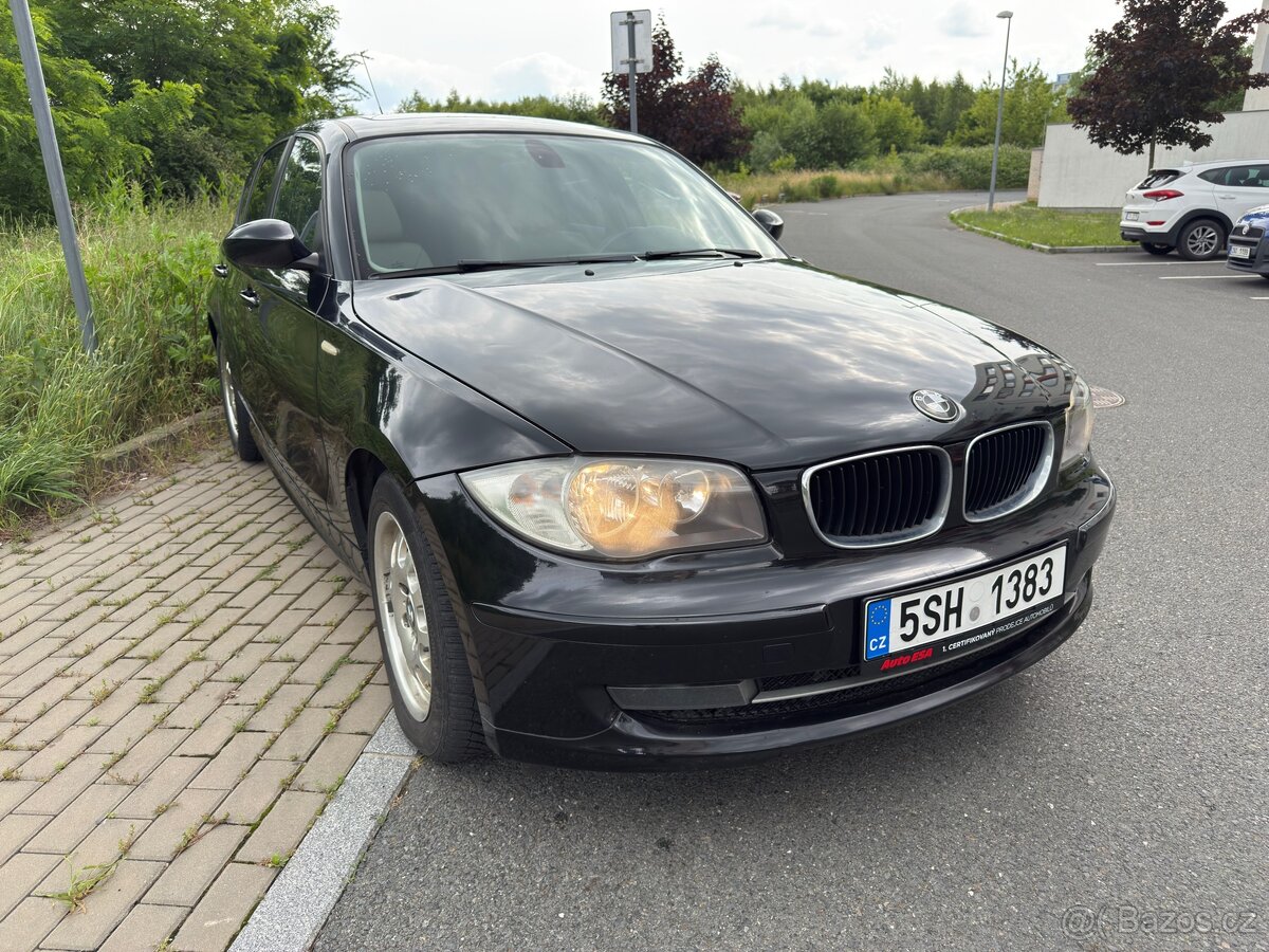 BMW 1 - 2,0 TDI 100kw. BOHATÁ VÝBAVA