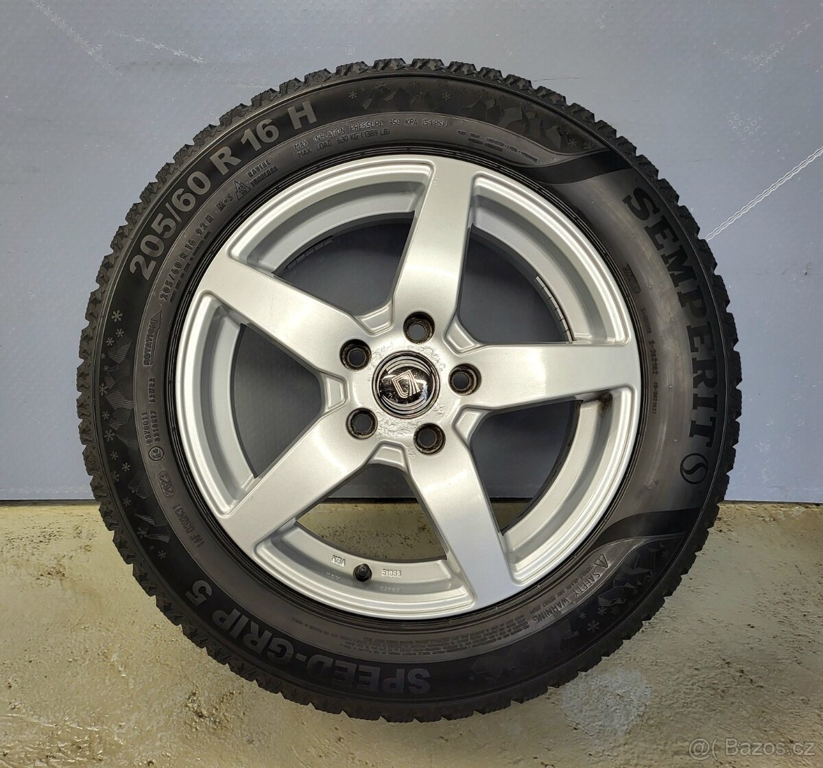Alu kola 5x112 16" zánovní zimní pneu 7,5-8mm