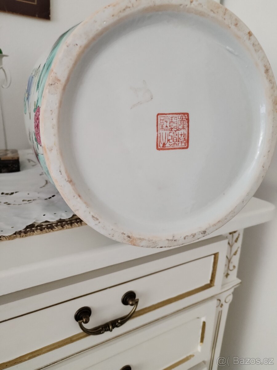 Prodám velkou porcelánovou vázu