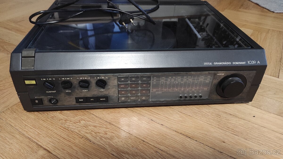 Tesla gramoradio Dominant