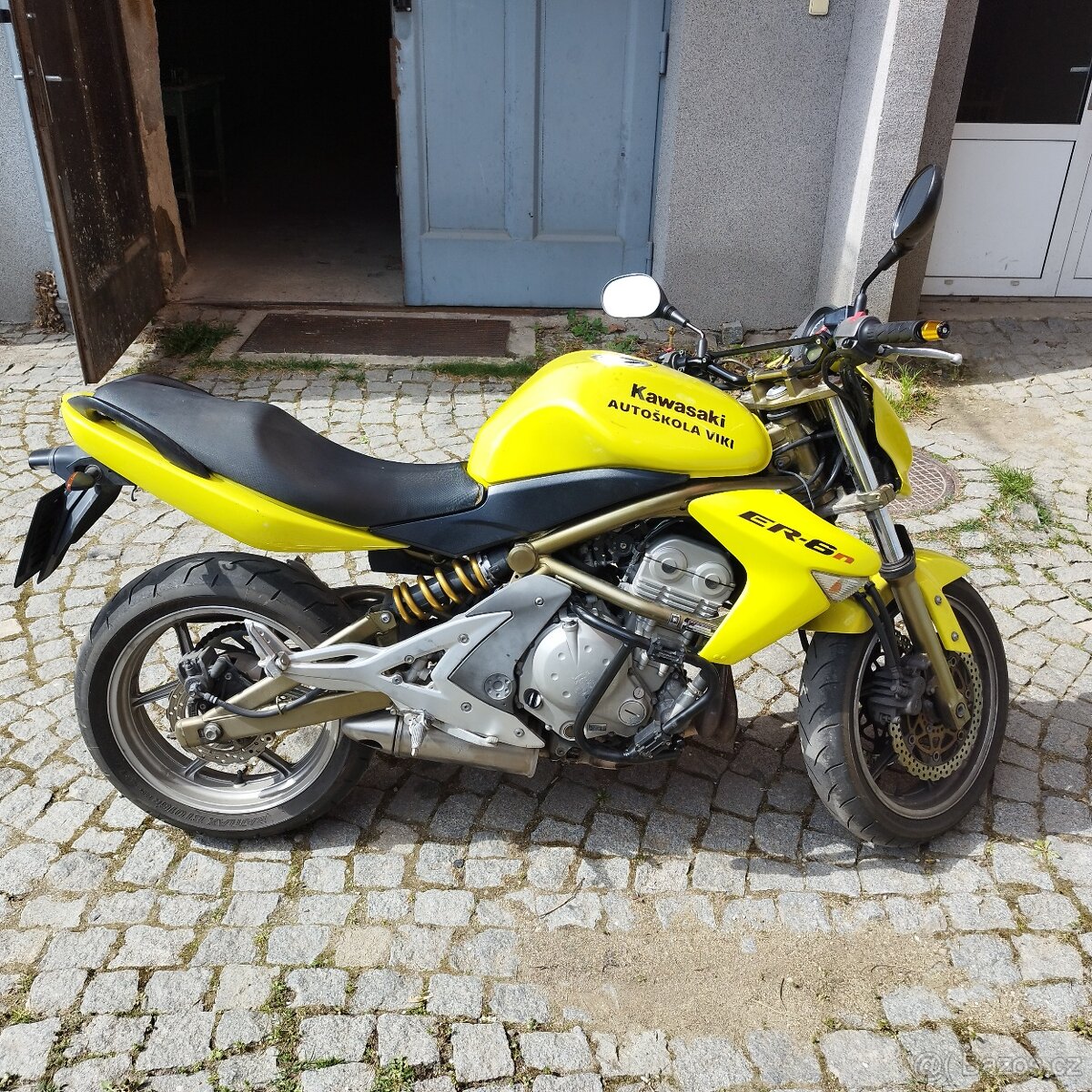 Kawasaki Er6-n autoškola