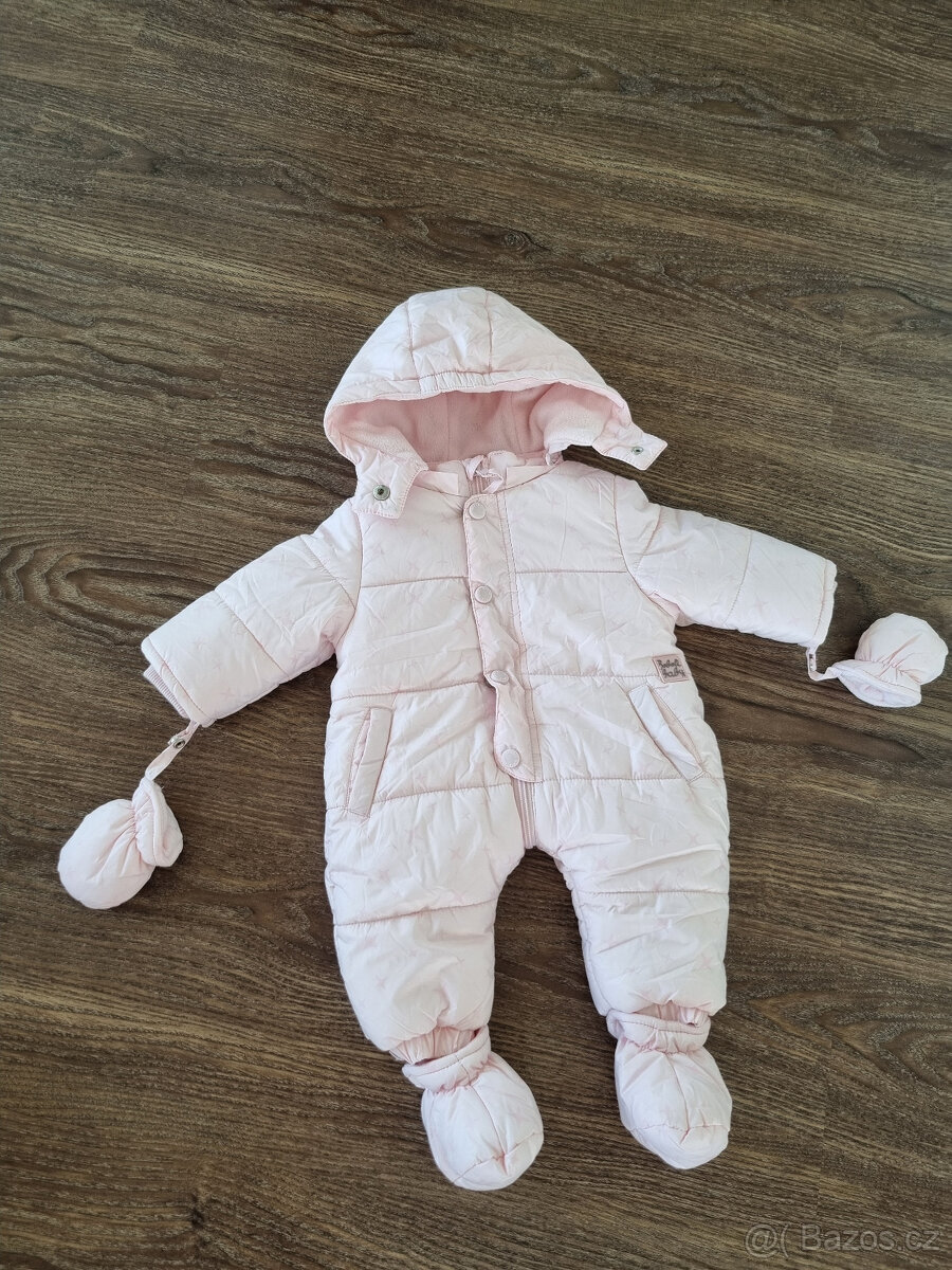 Nenošená zimní kombinéza vel. 62
