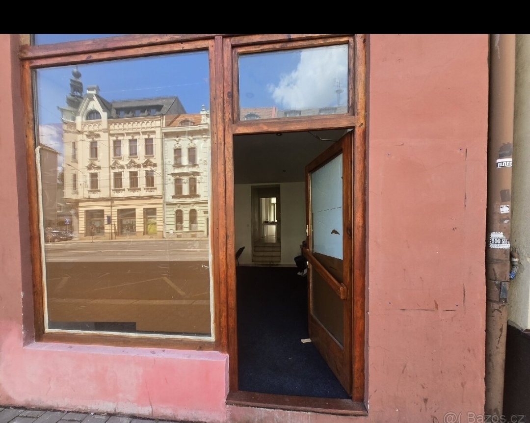 Přenecháme pronájem obchodních prostor