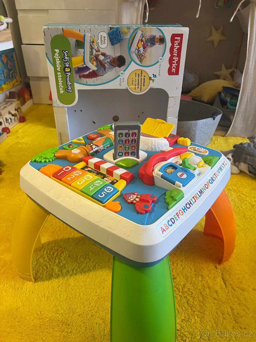 interaktivní stoleček Fisher price