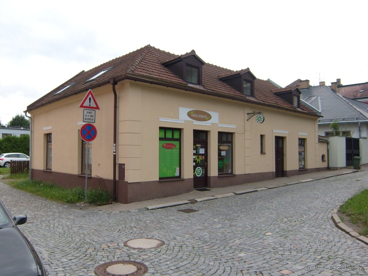 Prodej domu s komerčním prostorem v centru Svitav