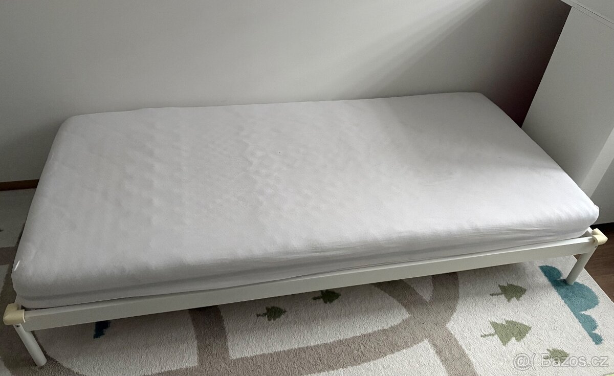 Postel IKEA + matrace alel vera