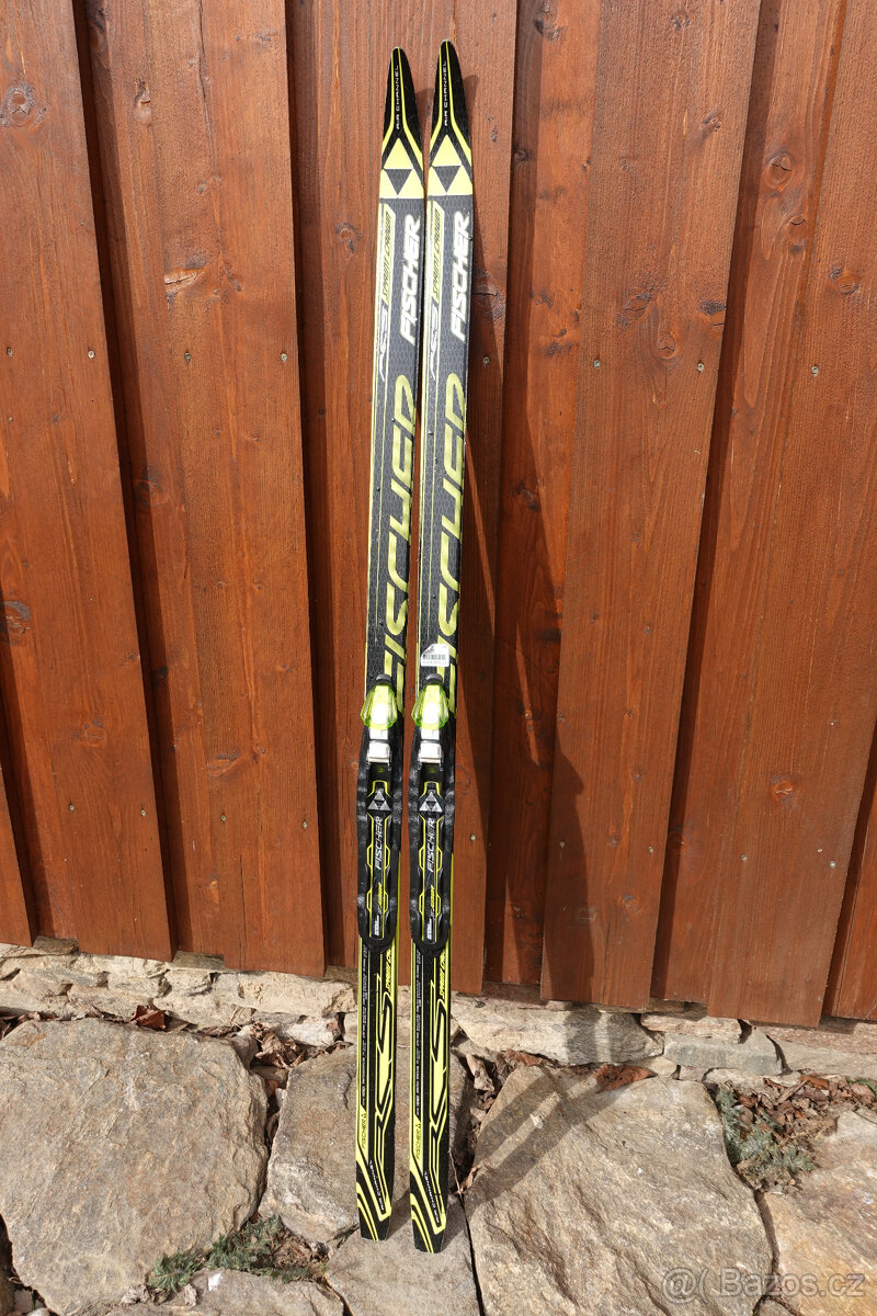 Běžky Fischer 140cm šupiny