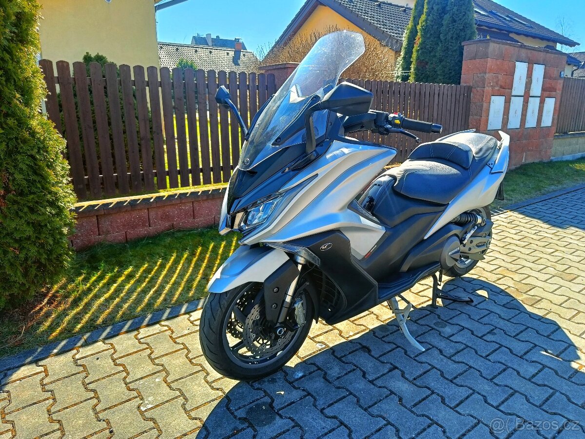 KYMCO AK 550