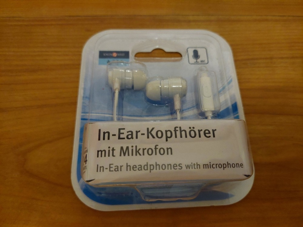 Nová sluchátka s mikrofonem - kvalitní německá značka SLEVA