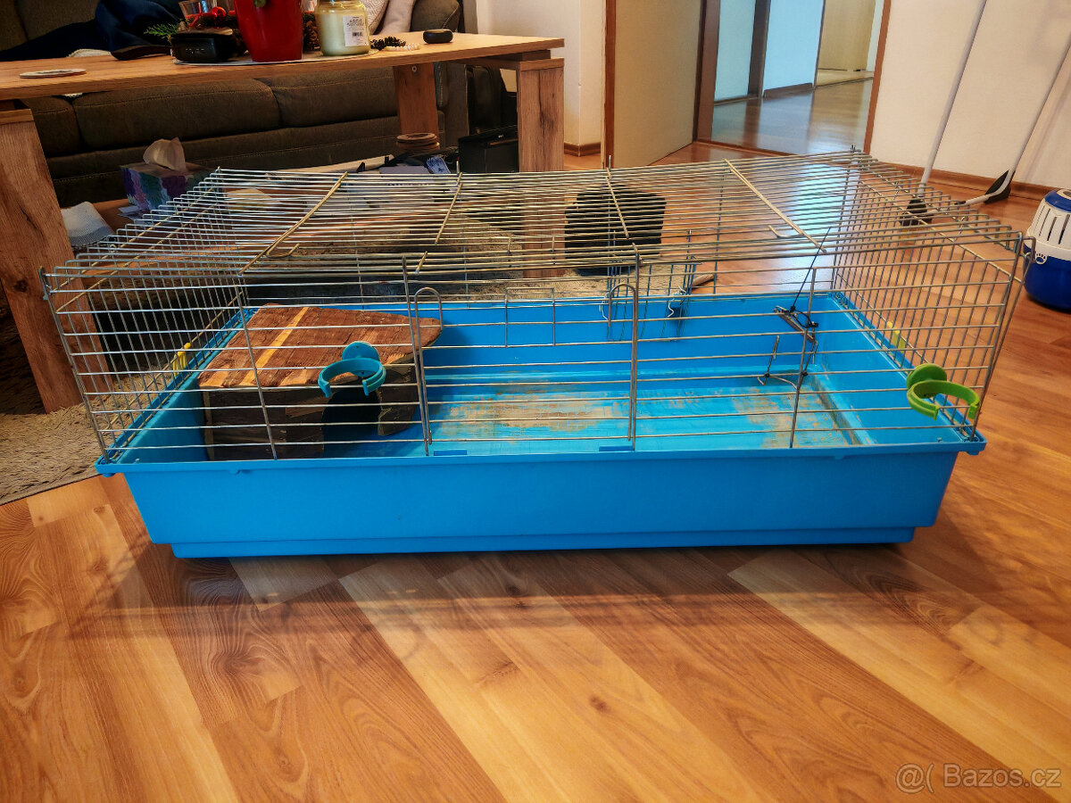 P: Klec pro domácí mazlíčky