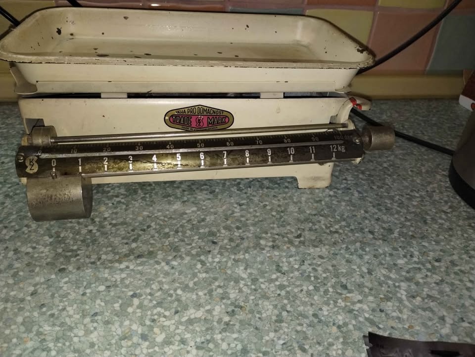 prodám kuchyňskou váhu zn.Trade Mark