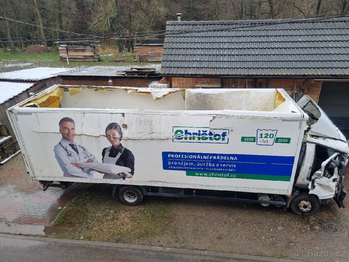 Prodám boudu vhodné na stavbu.