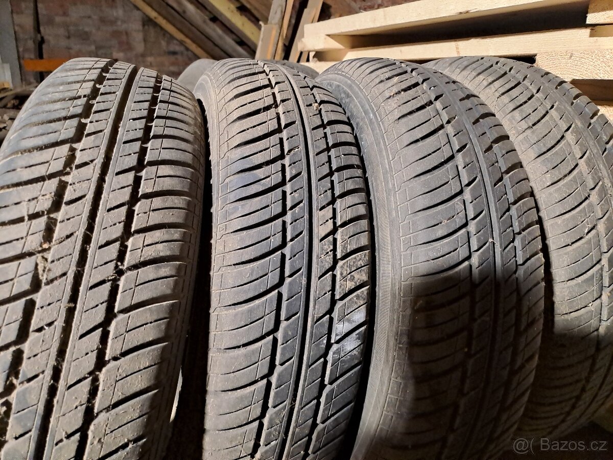 Prodám pneu 165/80R13