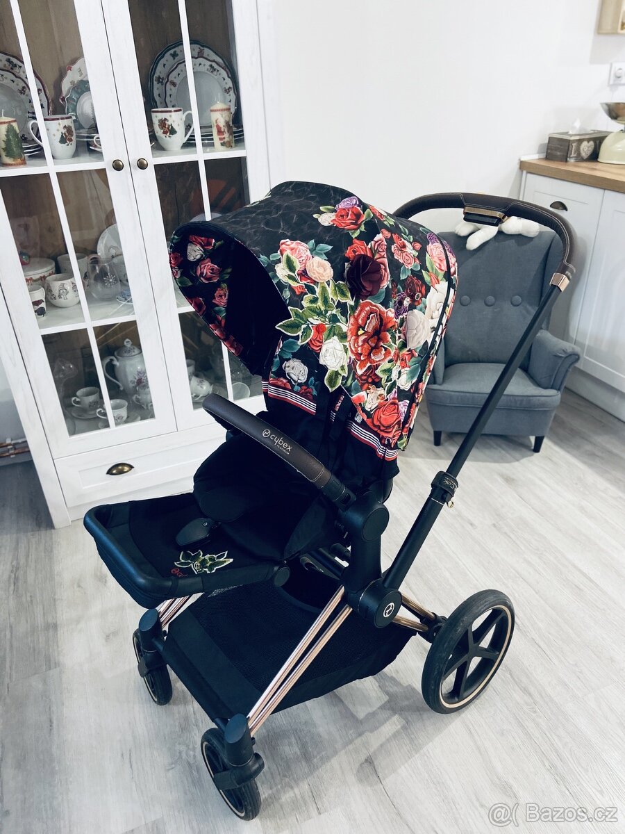 Prodám sportovní kočárek CYBEX Priam Spring Blossom