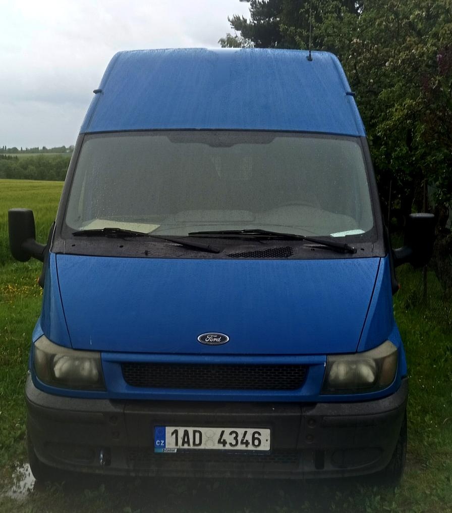 Ford transit 2,4 66kw L2H2 r.v.2000.