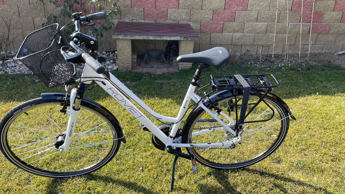 Dámské kolo Romet Gazela 7 trekking bike 28
