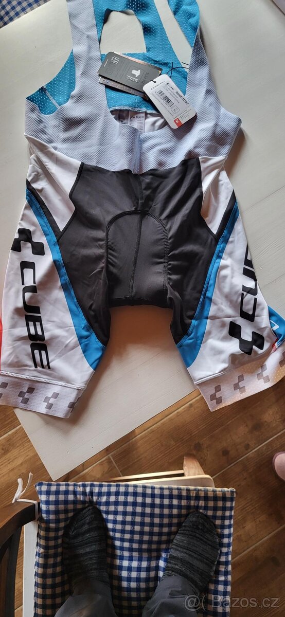 Prodám nové krátké kalhoty s laclem CUBE- vel.XL