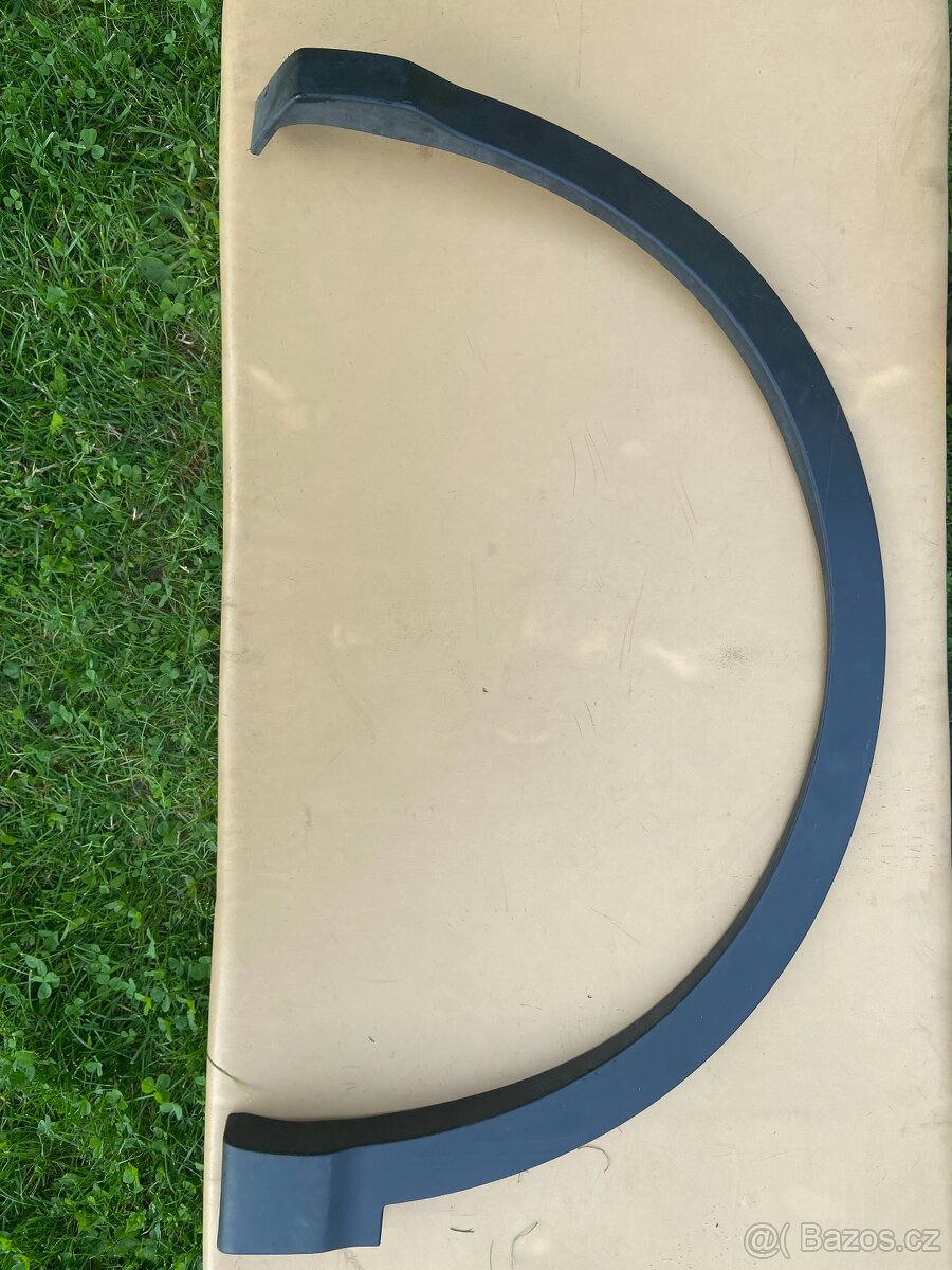 Nissan Qashqai J11 lišta LP blatník