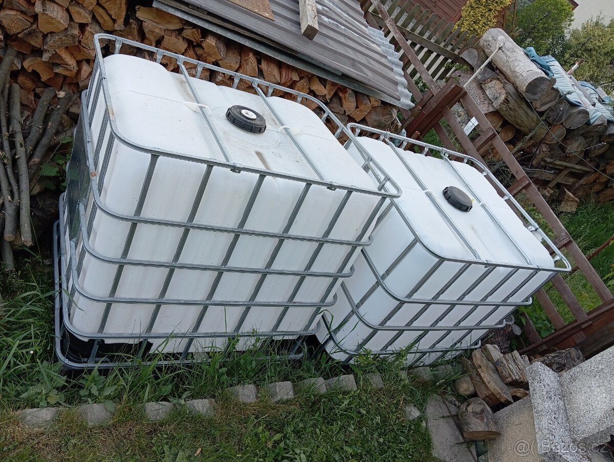 IBC barel 1000 Litrů
