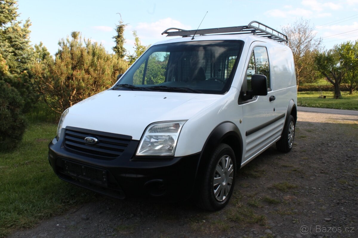 Ford Transit Connect 1.8TDCi, 2 x Majitel, Servisní kniha